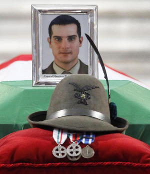 Roma, celebrati i funerali del caporalmaggiore Chierotti, 52esimo soldato italiano ucciso in Afghanistan