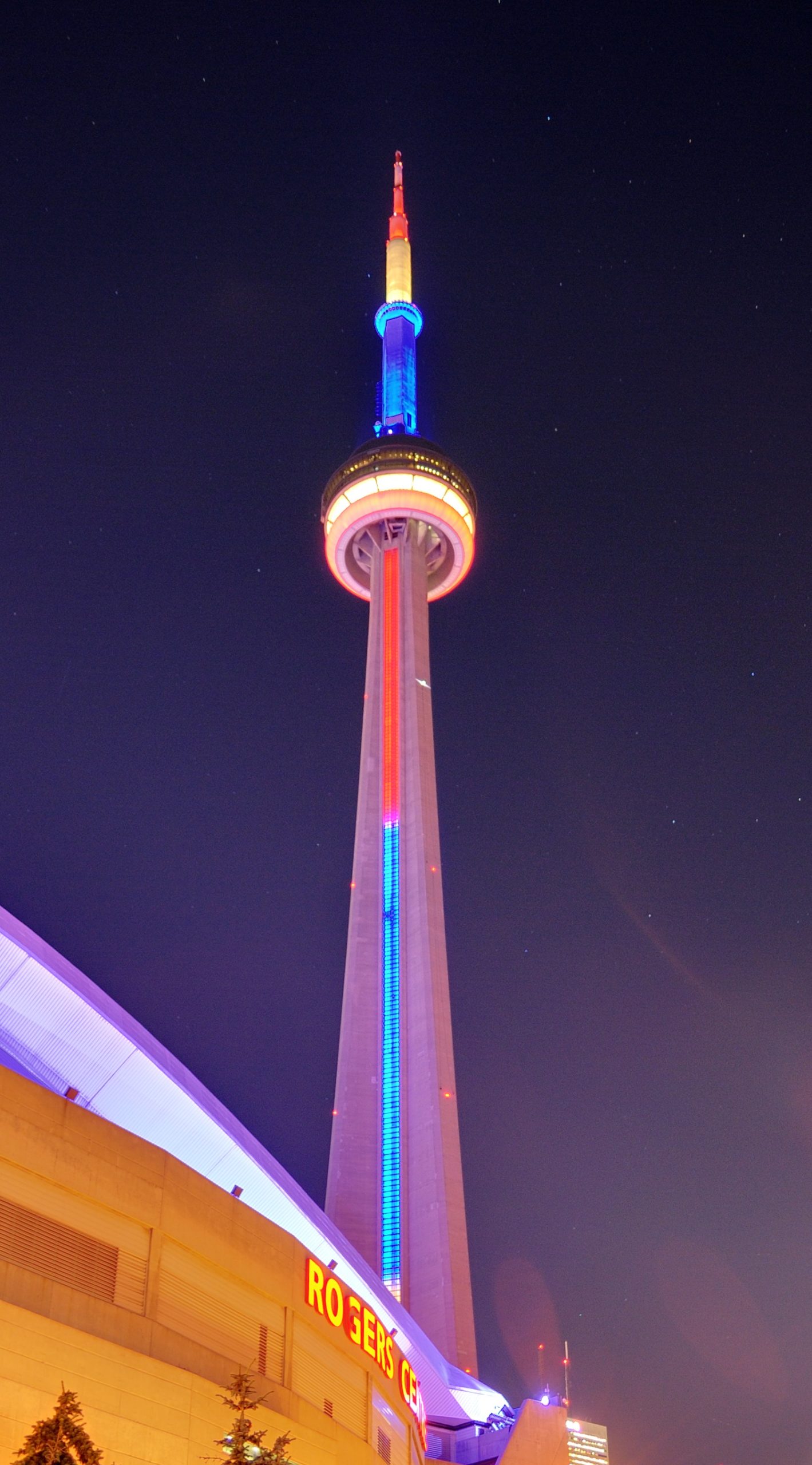 Toronto - ON - CN Tower Illuminiert