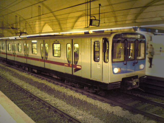 Disagi in metro B. Esposto in procura di Roma