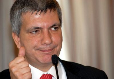 Vendola sostiene i lavoratori di Cinecittà