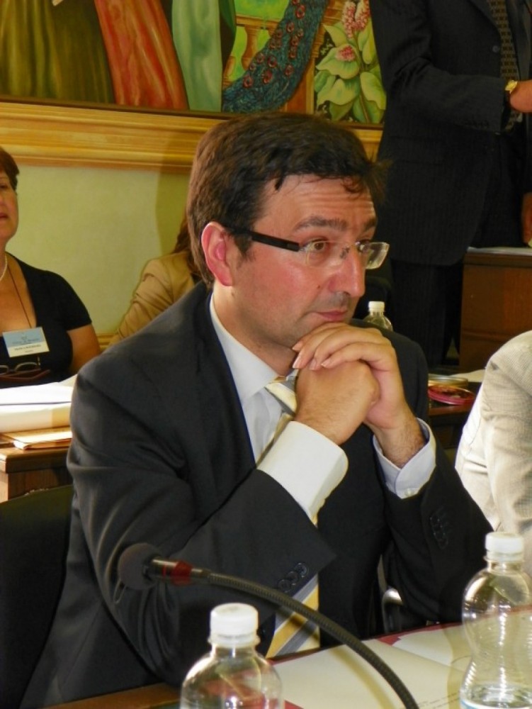 Rifiuti Marino, Pisani: “Presto torneremo a regime per la carta, gli altri servizi restano efficienti”