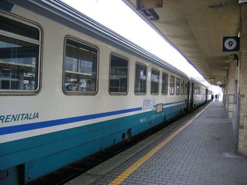 Roma-Lido, Stazi: “Treni ogni 10 minuti? Solo su carta intestata ATAC”