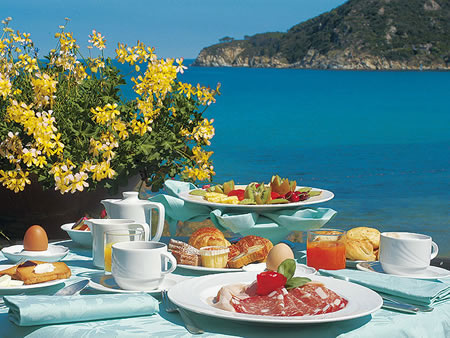 Turismo 2012, le vacanze degli italiani in calo del 15%
