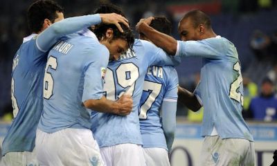 La Lazio vola mentre la Roma crolla