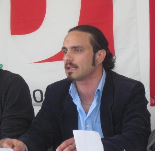 «Spostare quel gazebo elettorale sotto la Torretta Valdier