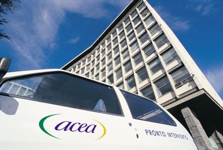 In Acea utili da record. Così come le polemiche
