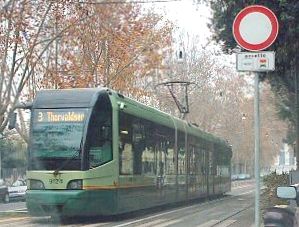 Trasporto pubblico, da oggi la linea 3 di nuovo su tram e bus