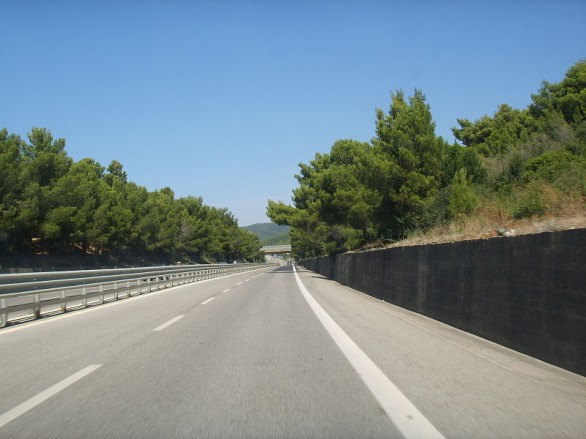 Strade provinciali a pezzi. Arriva “l’esposto in Procura”