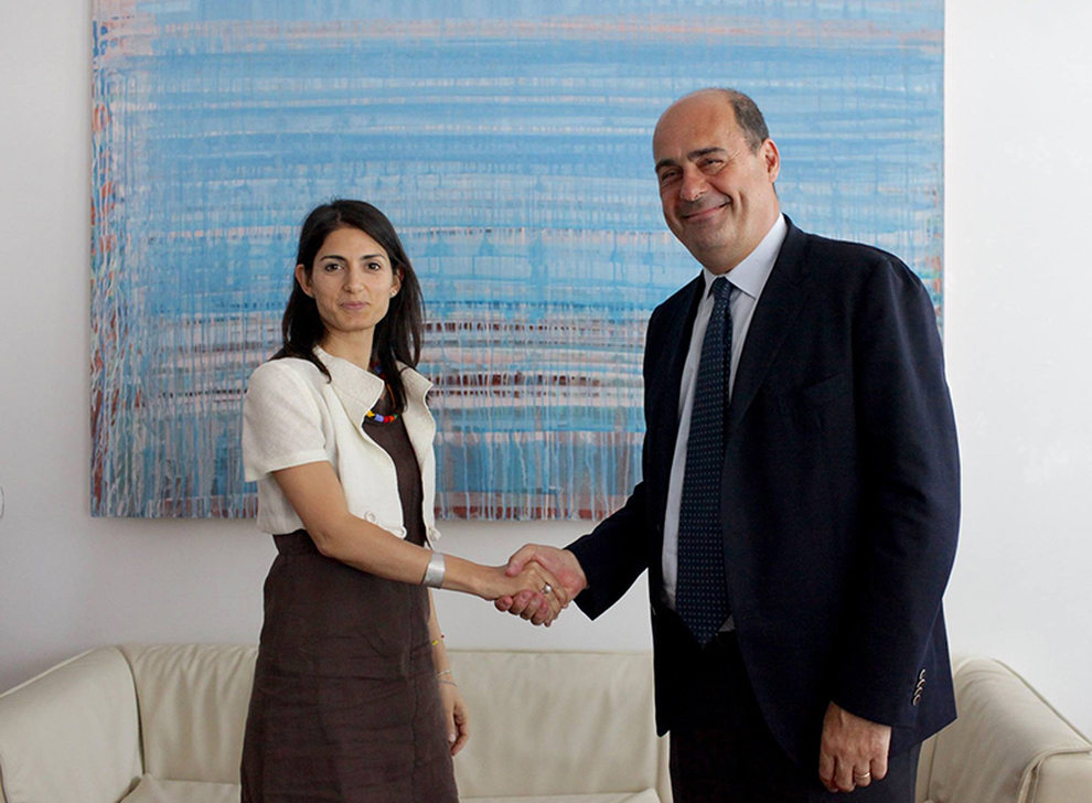 Raggi e Zingaretti in calo nei sondaggi. Opposizione all’attacco