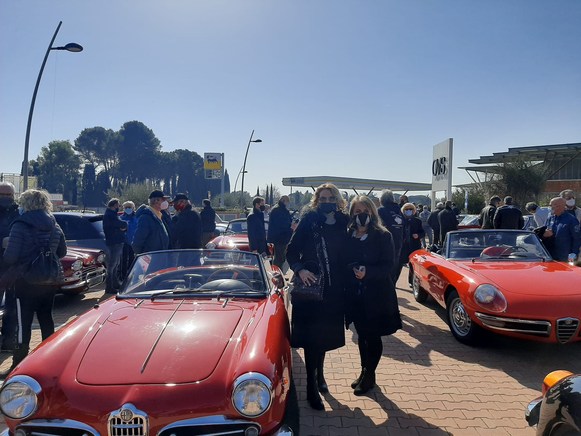 “A spasso con la Spider”, a Roma Nord il raduno di auto storiche fa da volano alla ripartenza del commercio