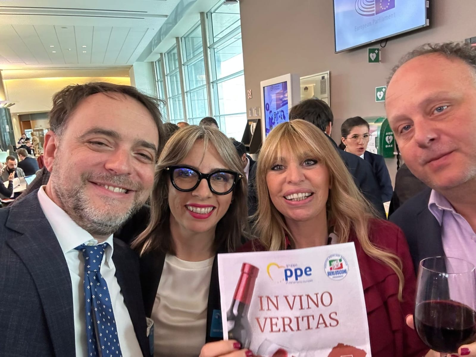 Gotto d’oro e Consorzio Roma Doc al Parlamento Europeo per “In Vino Veritas”