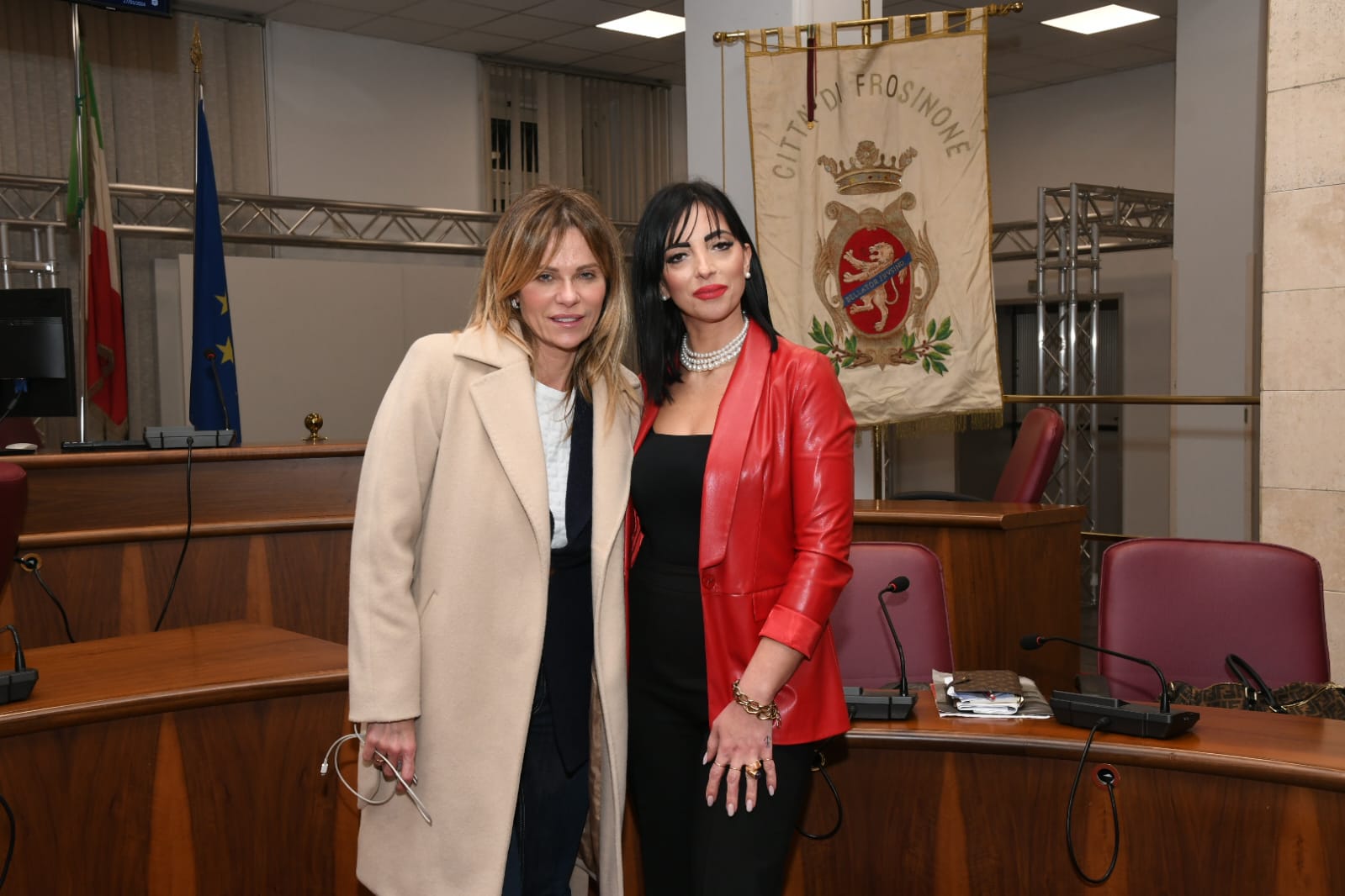 Dismorfismo corporeo nei giovani: a Frosinone il dibattito presentato dalla giornalista Hoara Borselli Dismorfismo corporeo nei giovani: a Frosinone il dibattito presentato dalla giornalista Hoara Borselli