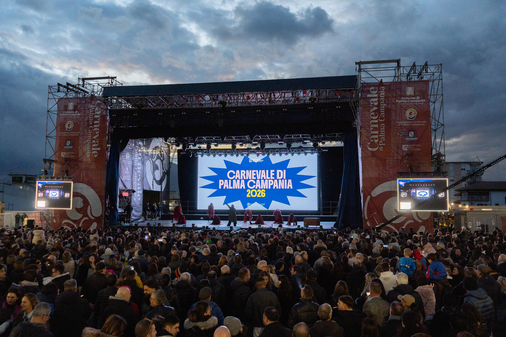 Palma Campana accende il Carnevale 2027: nove quadriglie, musica, spettacolo e Anastasio ospite speciale Palma Campana accende il Carnevale 2027: nove quadriglie, musica, spettacolo e Anastasio ospite speciale
